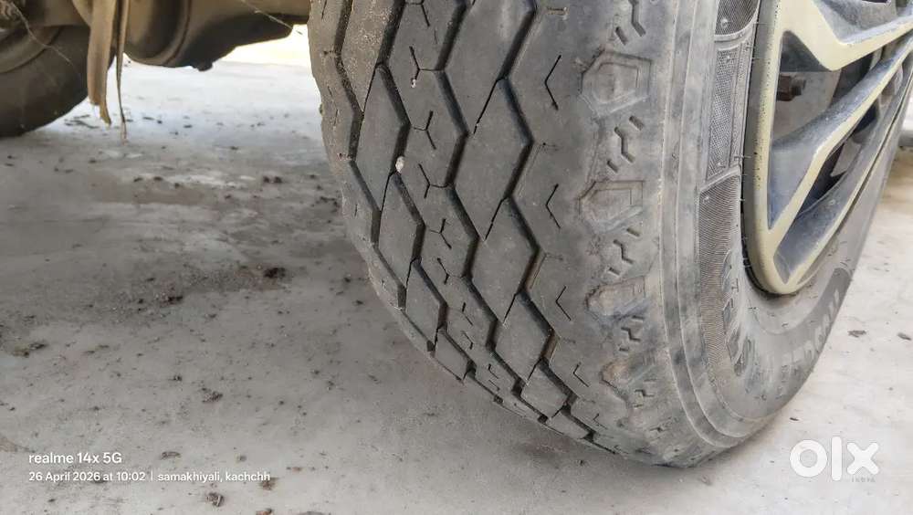 Samakhiyali Ma Mahindra Xylo Well Maintained