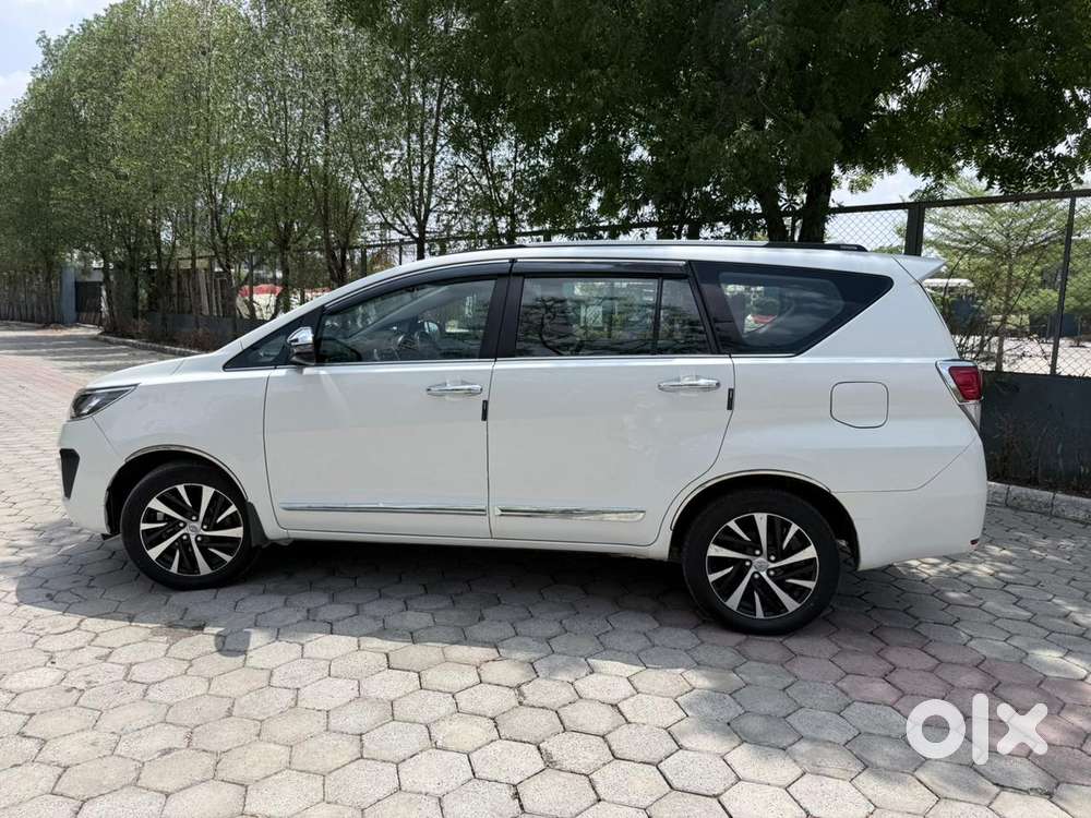 Toyota Innova Crysta Zx 2.4 Diesel 7 Seater, 2022, Diesel