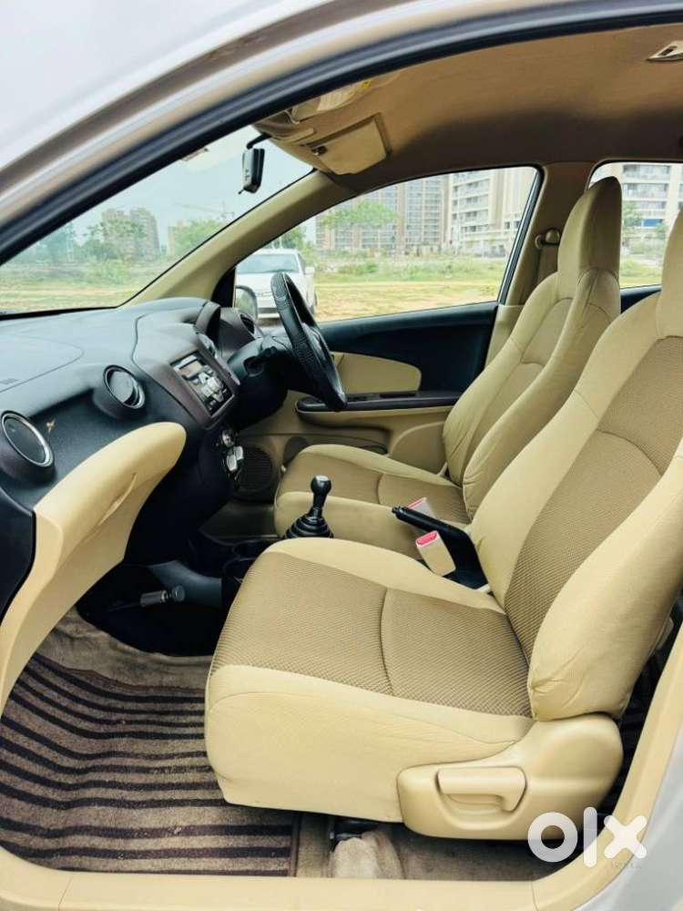 Honda Brio Vx Mt, 2013, Petrol