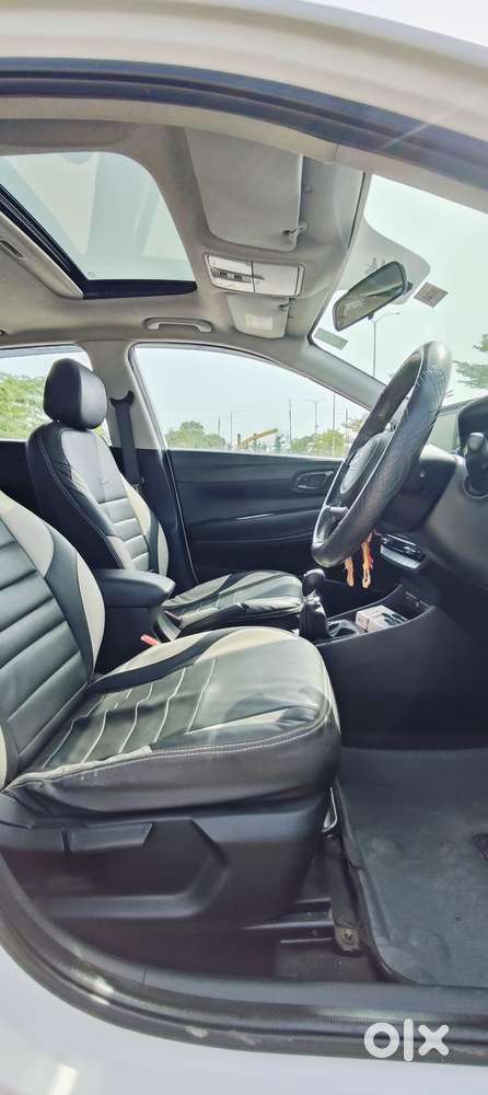 Hyundai I20 Asta 1.2 O With Sunroof, 2023, Petrol