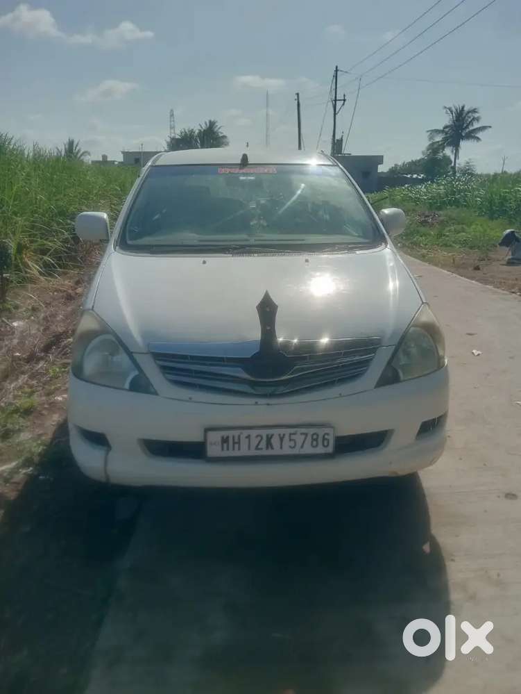Toyota Innova Hycross 2019
