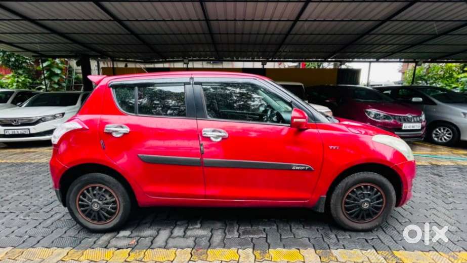 Maruti Suzuki Swift Vxi + Manual, 2014, Petrol