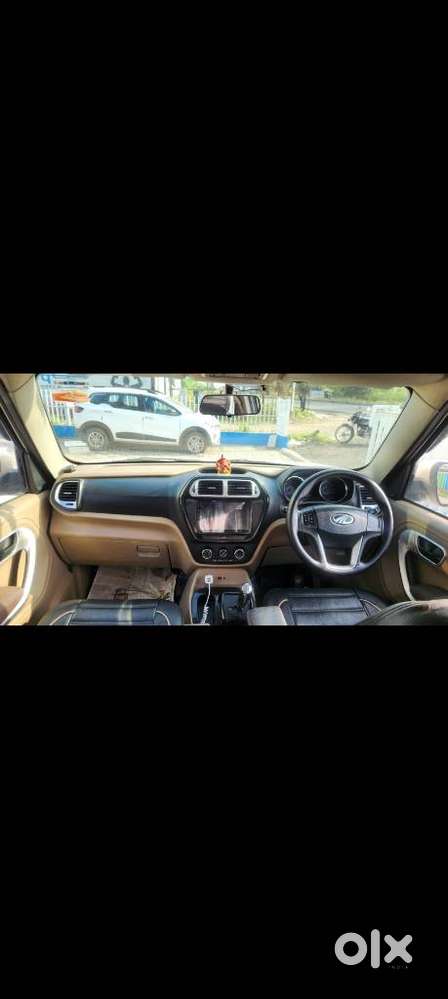 Mahindra Tuv 300 T10 Amt (automatic), 2016, Diesel