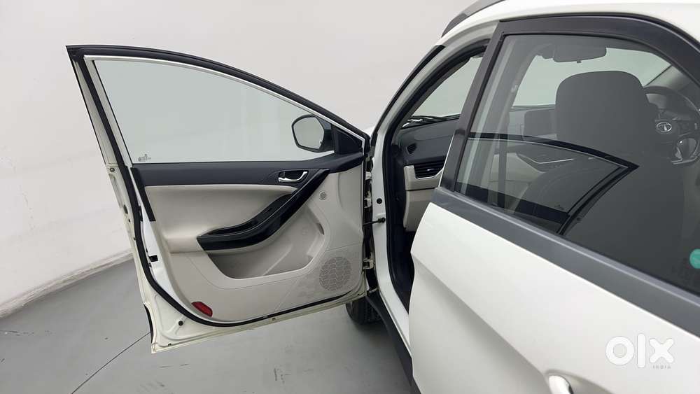 Tata Nexon 1.5 Revotorq Xza Plus S Amt, 2021, Petrol
