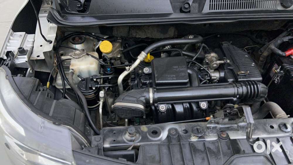 Renault Triber Rxz, 2020, Petrol