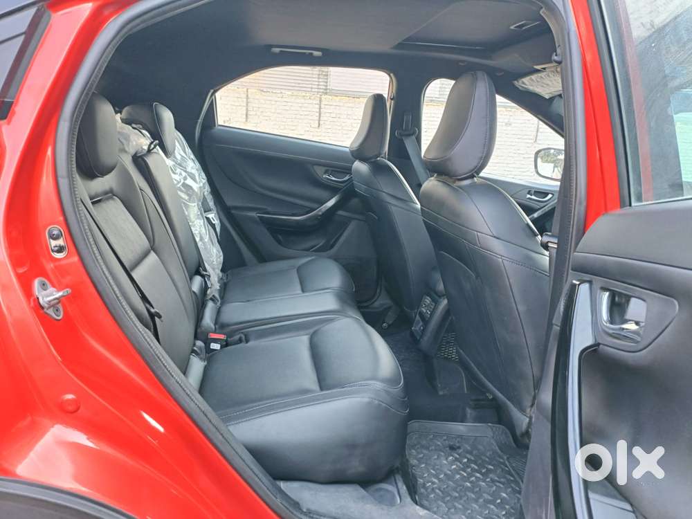 Tata Nexon, 2023, Petrol