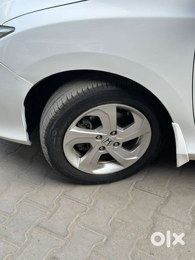 Honda City I-vtec V, 2017, Petrol
