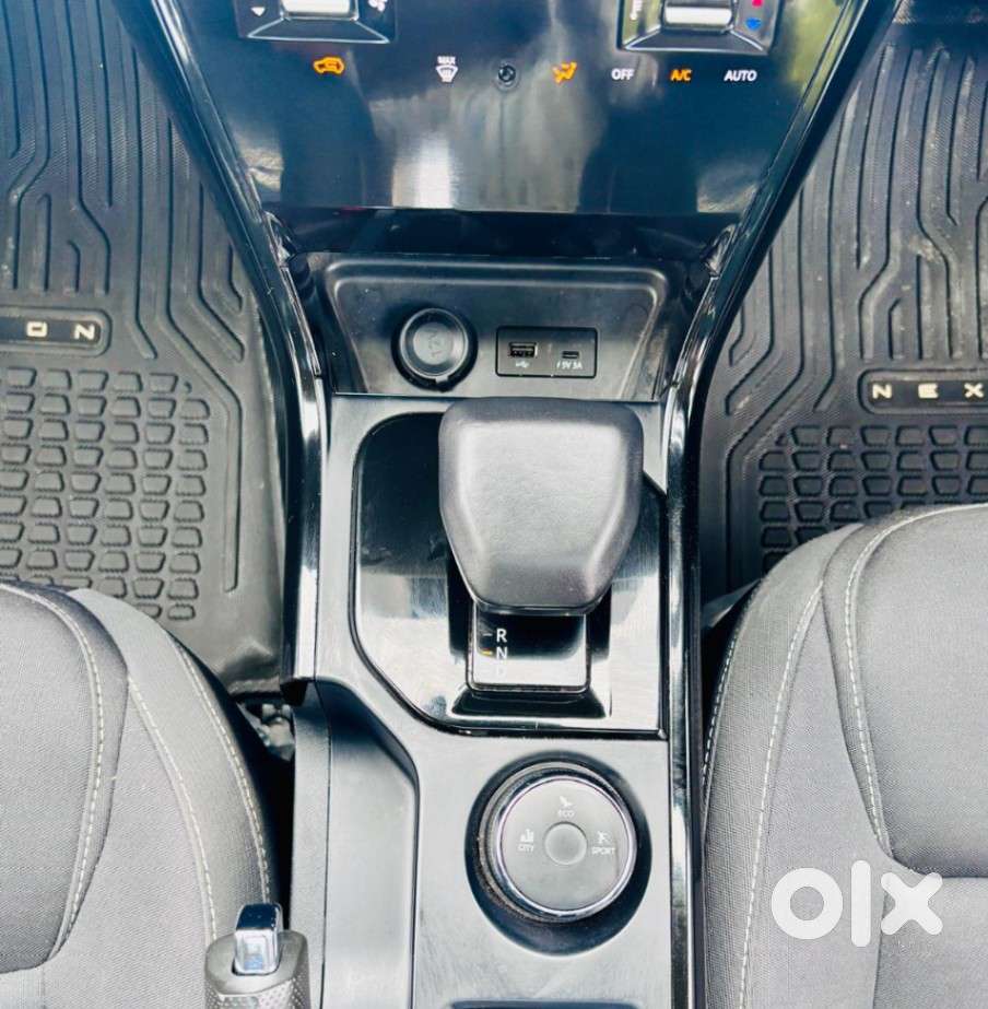 Tata Nexon Creative 1.5 Revotorq Diesel 6amt Dt, 2024, Diesel