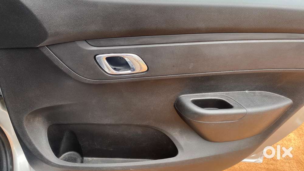 Renault Kwid 2015-2019 1.0 Rxt (o), 2018, Petrol