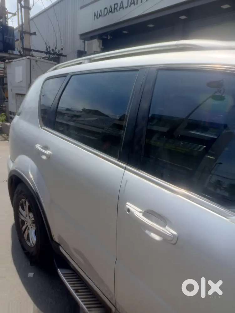 Mahindra Rexton Diesel Automatic 2013
