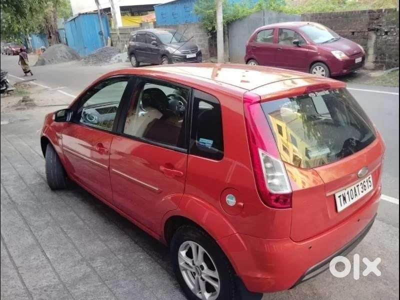 Ford Figo Petrol Zxi, 2015, Petrol