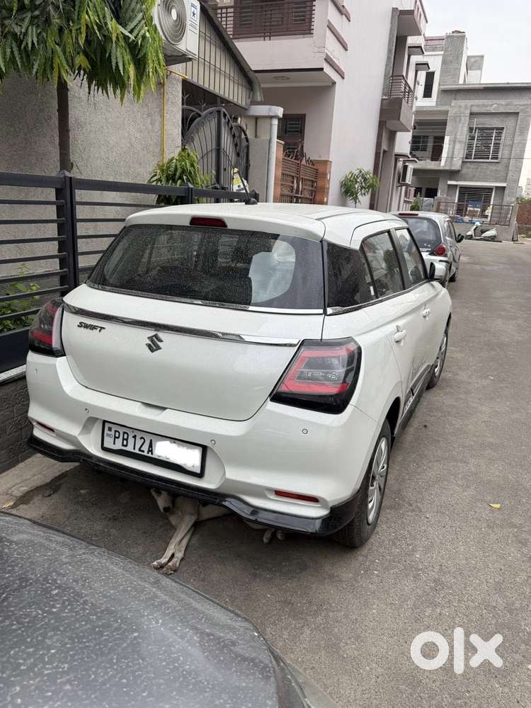 Maruti Suzuki Swift Vxi Optional, 2024, Petrol