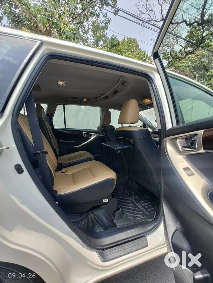 Toyota Innova Crysta [2020-ongoing] 2.4 Zx At 7 Str, 2022, Diesel