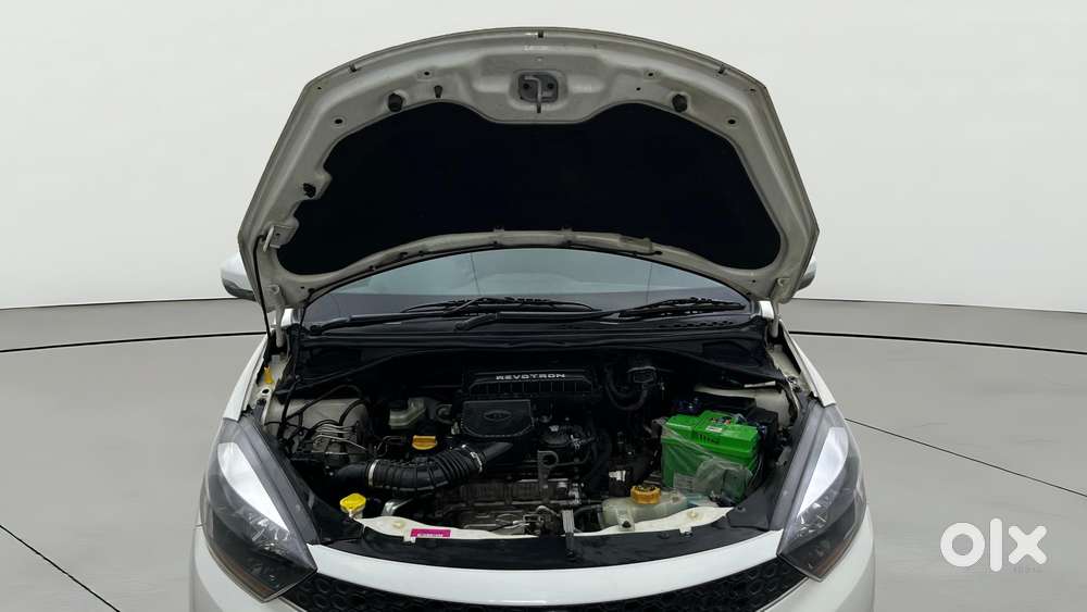 Tata Tigor Xza, 2018, Petrol