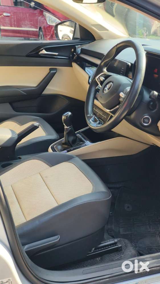 Skoda Slavia 1.5 Tsi Style, 2022, Petrol