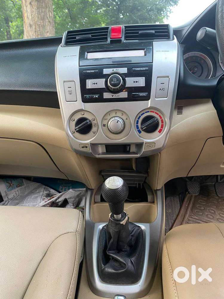Honda City 1.5 V Mt, 2011, Petrol
