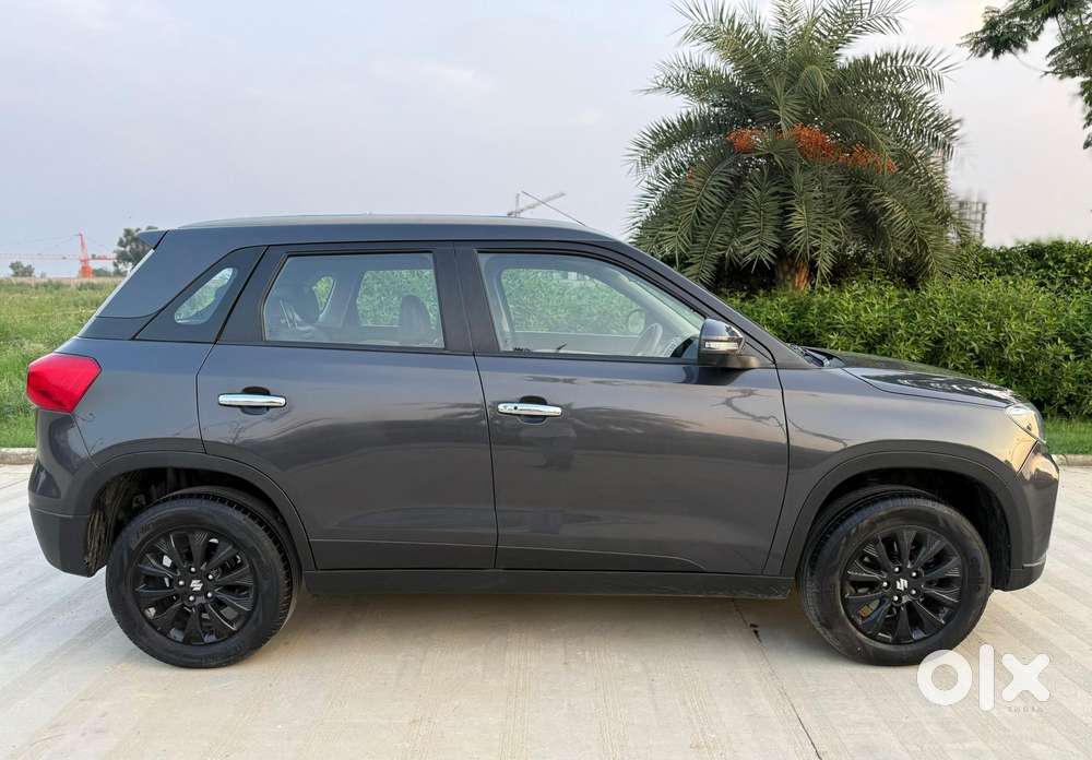Maruti Suzuki Brezza 1.5 Zxi Smart Hybrid, 2022, Petrol