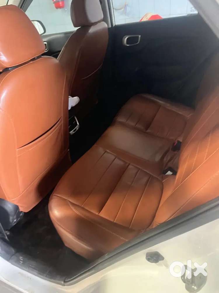 Hyundai Venue 2021 Diesel 106000 Km Driven