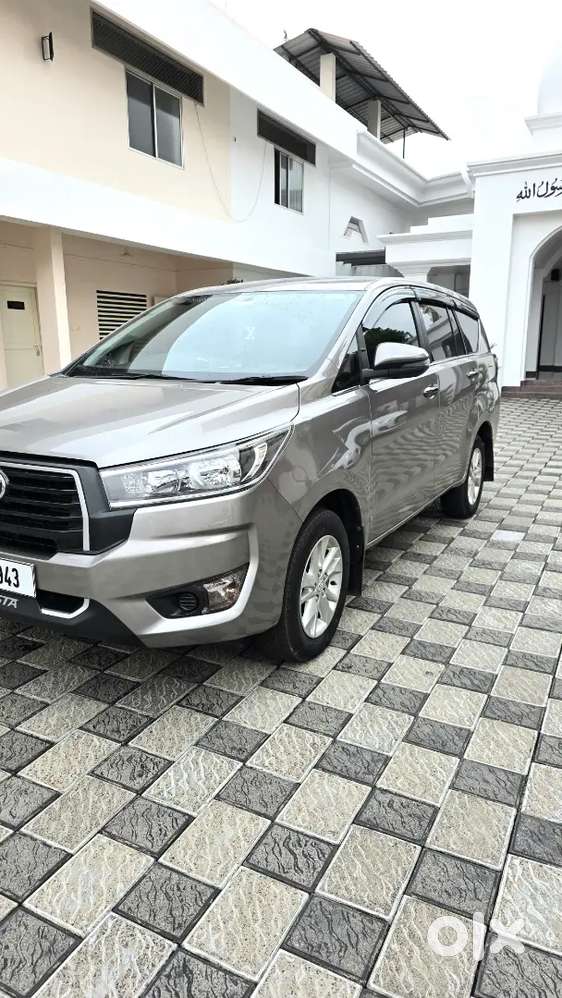Toyota Innova Crysta 2023