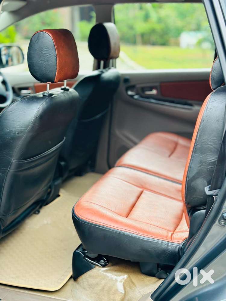 Toyota Innova 2.5 Vx 8 Seater Bs Iv, 2016, Diesel