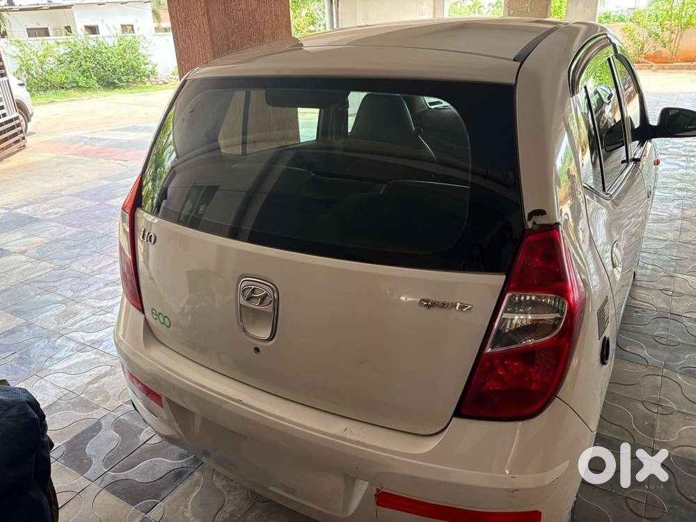 Hyundai I10 Sportz Petrol + Lpg Manual 2016