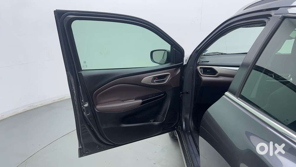 Maruti Suzuki Fronx Alpha 1.0l Turbo 6 At, 2024, Petrol