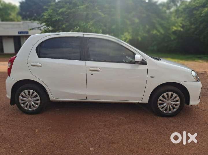 Toyota Etios Liva [2017-2020] 1.2 G Sp, 2017, Petrol