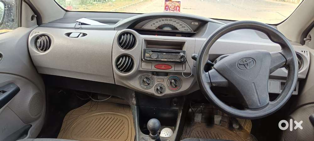 Toyota Etios Liva G, 2012, Petrol