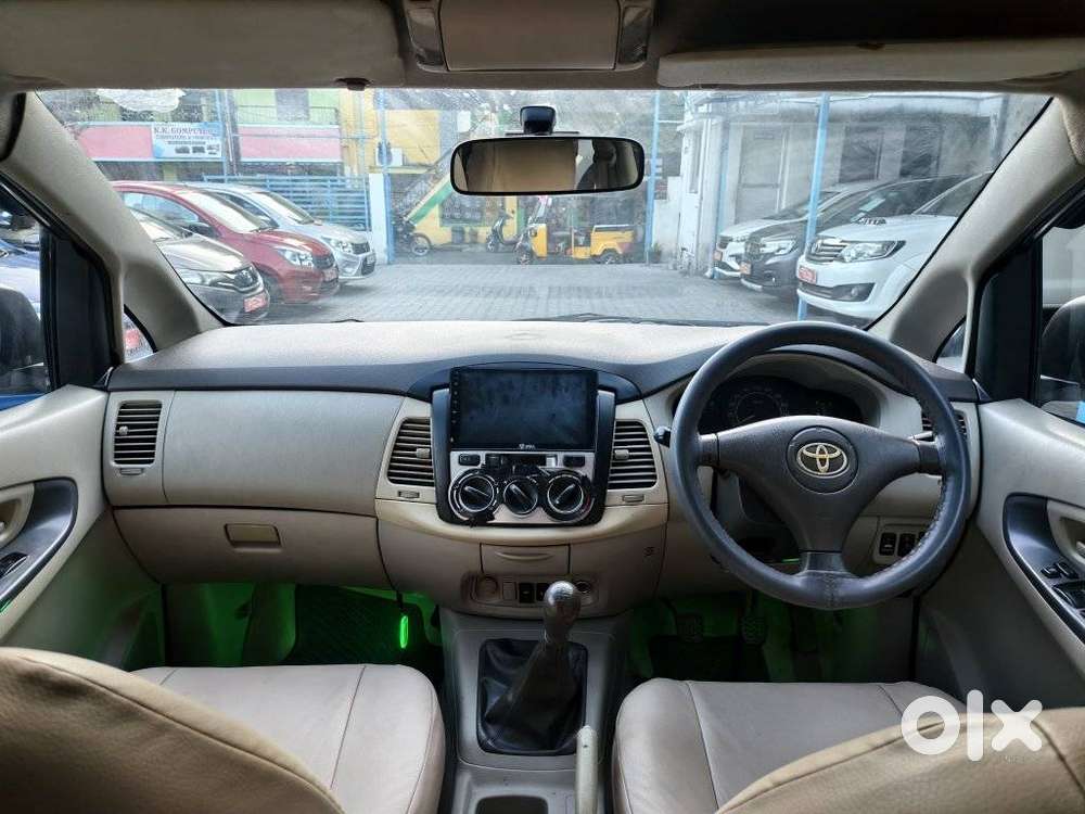 Toyota Innova 2.5 Gx 7 Str Bs-iii, 2011, Diesel