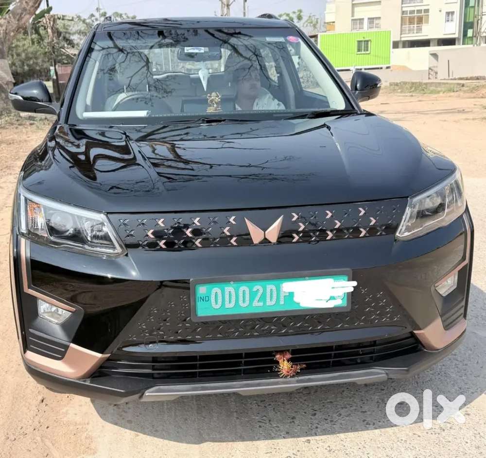 Mahindra Xuv400 2025 Electric 18000 Km Driven