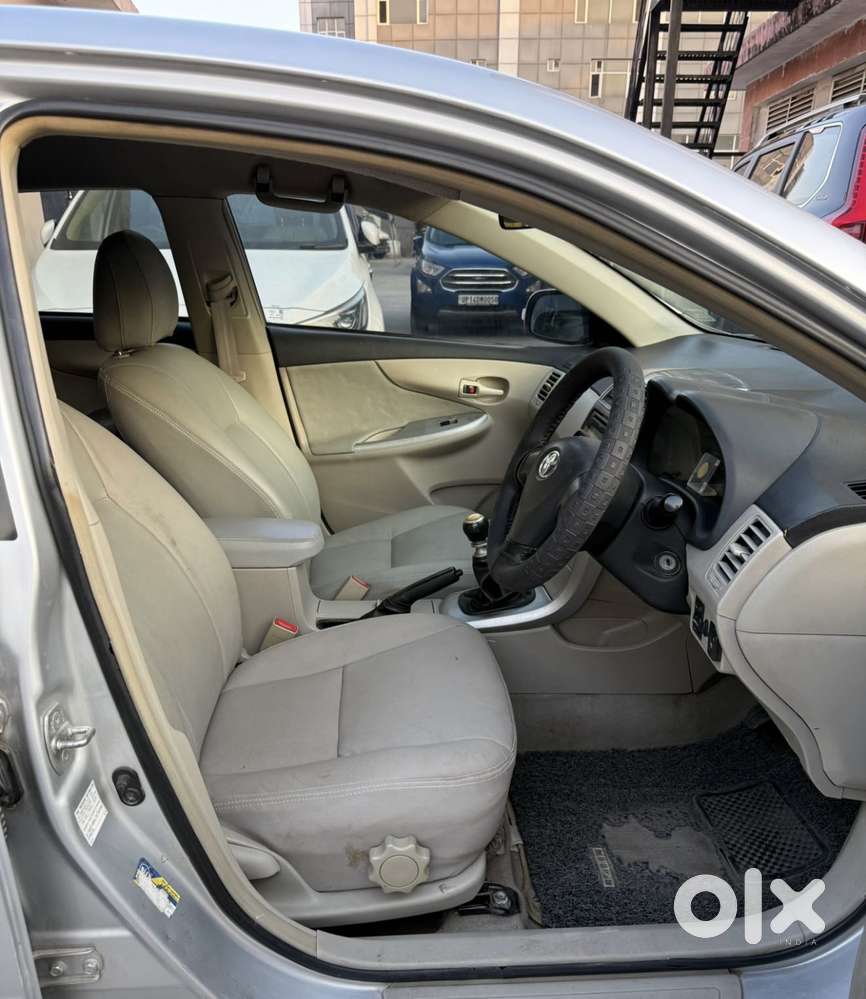 Toyota Corolla Altis 1.8 J, 2012, Cng & Hybrids