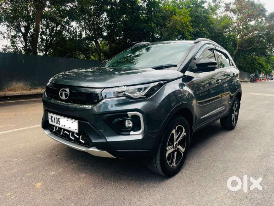 Tata Nexon 1.2 Revotron Xza Plus, 2023, Petrol