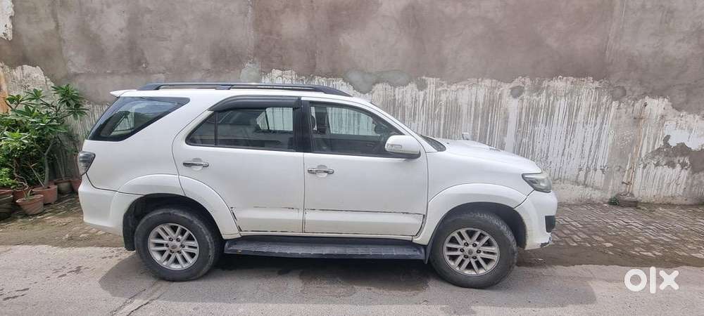 Toyota Fortuner 2014 Diesel Well Maintained