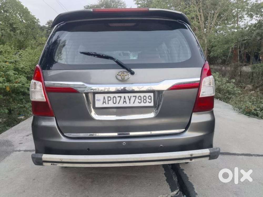 Toyota Innova 2.5 V 7 Str, 2010, Diesel
