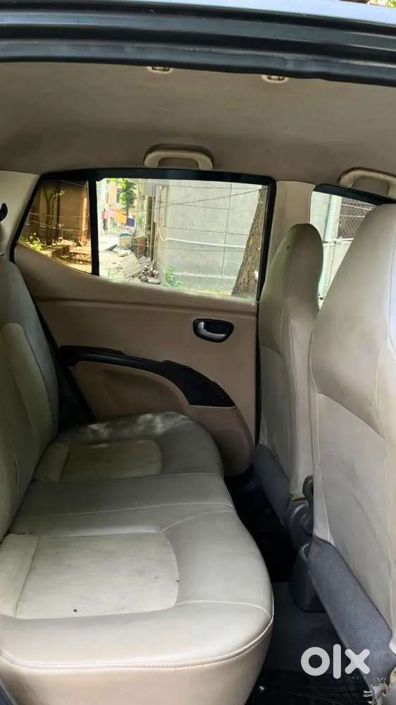 Hyundai I10 2012 Petrol+cng On Paper, 98730 Km Driven