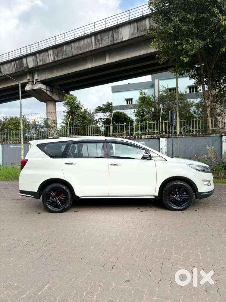 Toyota Innova Crysta 2.8 At Touring Sport, 2017, Diesel