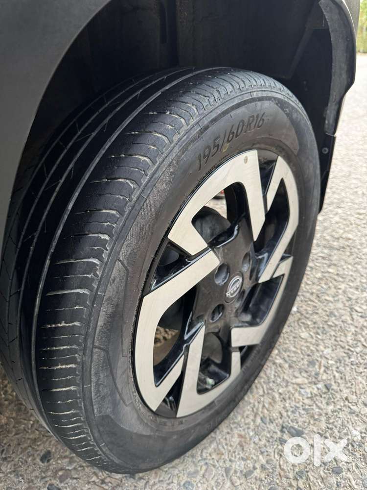 Nissan Magnite 1.0 Xv, 2023, Petrol