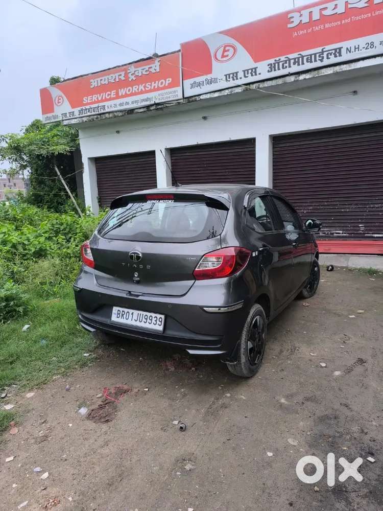 Tata Tiago Xt Icng 27 December 2025 Model