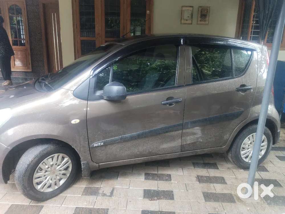 Maruti Suzuki Ritz 2011 Lxi Petrol Manual
