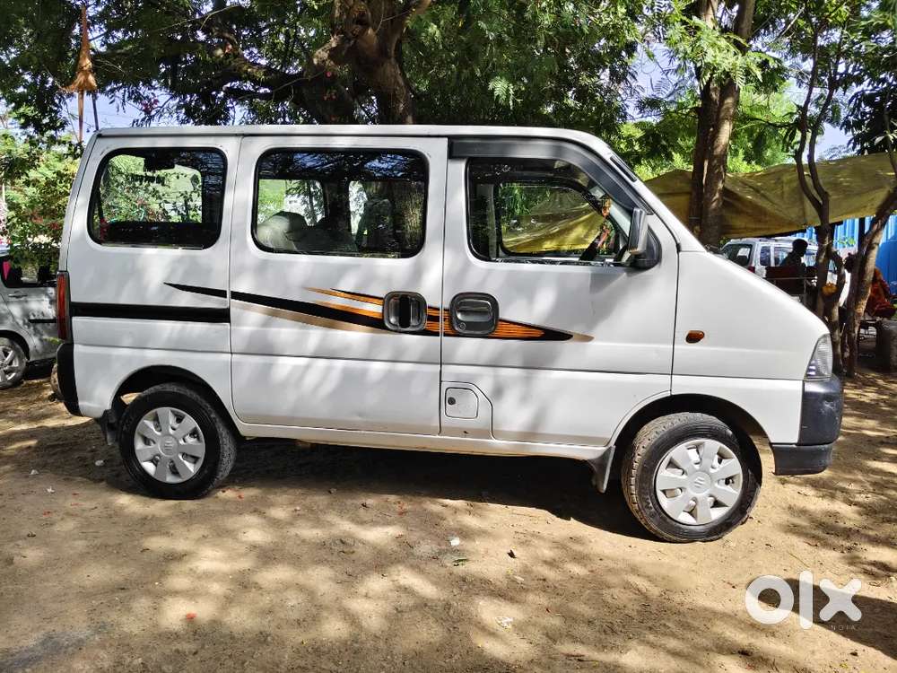 Well-maintained Marutieeco[petrol+cng] Available–2ndowner,smooth Drive