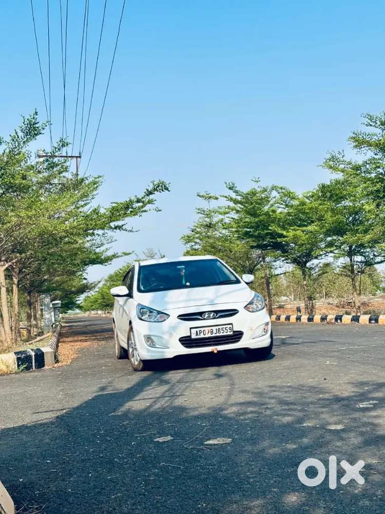 Hyundai Verna 2012 Diesel 127000 Km Driven