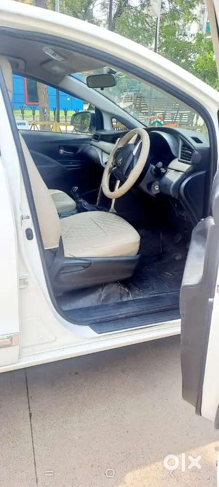Toyota Innova 2017 Diesel 160000 Km Driven