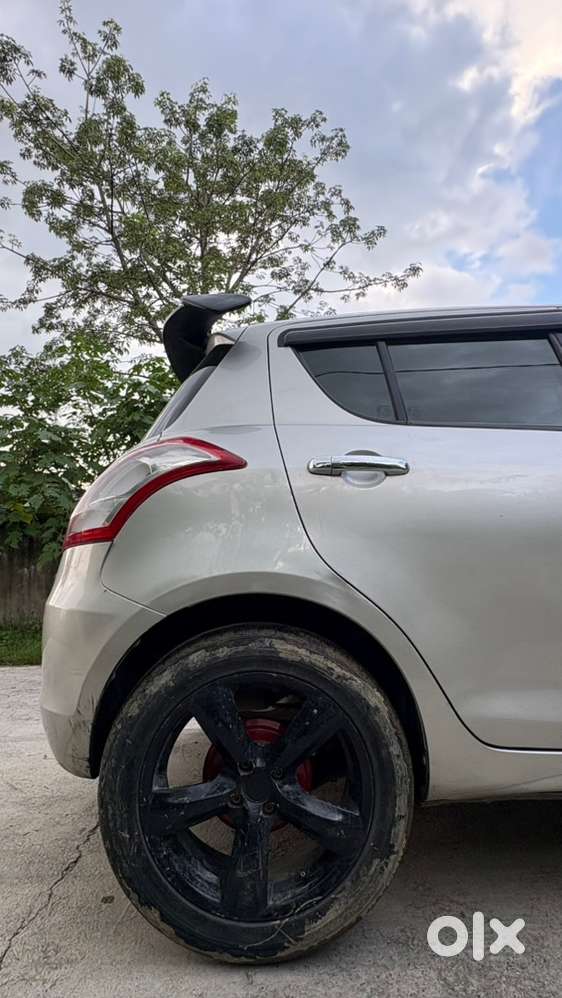 Maruti Suzuki Swift Petrol 2015 December