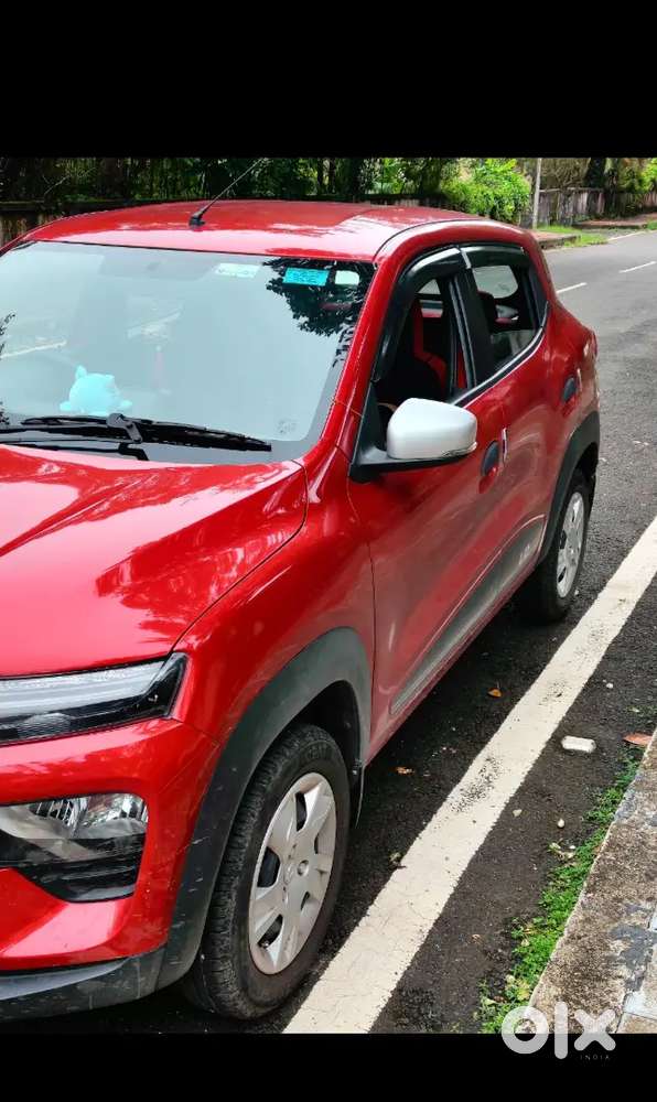 Renault Kwid Petrol Amt 2026