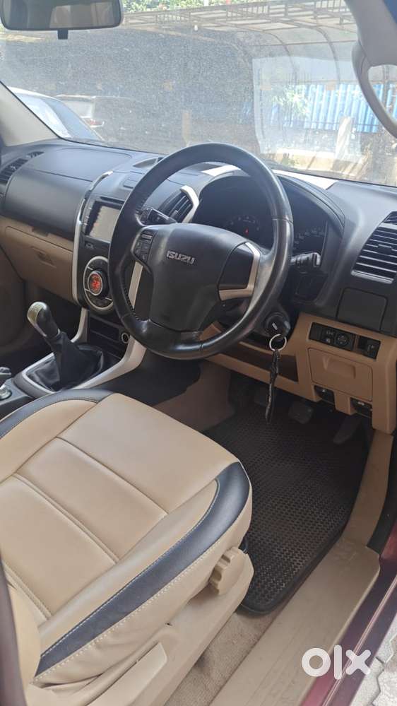 Isuzu V-cross Z Prestige 4x4 Mt, 2018, Diesel