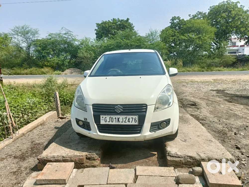 3 Gadi Hai Santro Chverlot Beat Maruti Suzuki Ritz