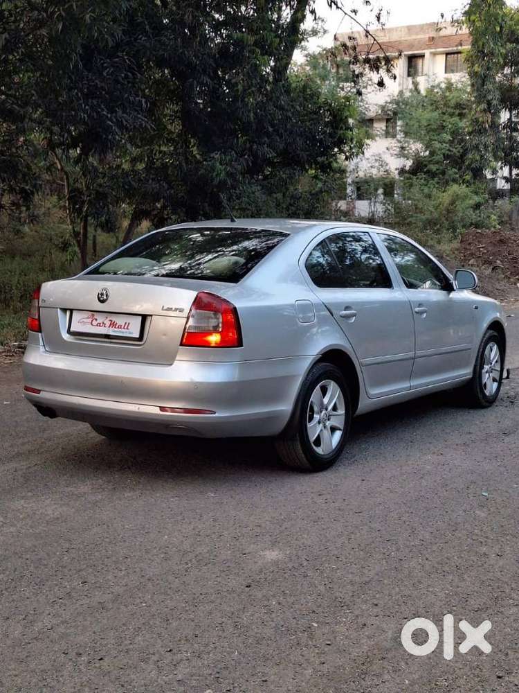 Skoda Laura Ambiente 2.0 Tdi Cr Automatic, 2011, Diesel