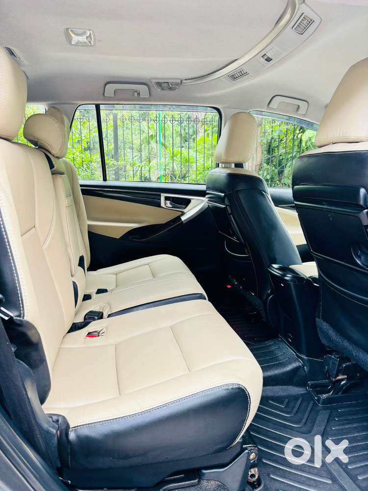 Toyota Innova Crysta 2.4 Vx Mt 8s, 2017, Diesel