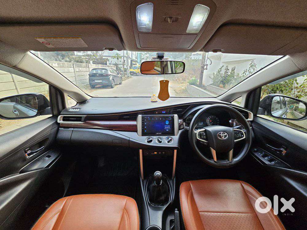 Toyota Innova Crysta 2.4 Vx Mt 8s, 2016, Diesel