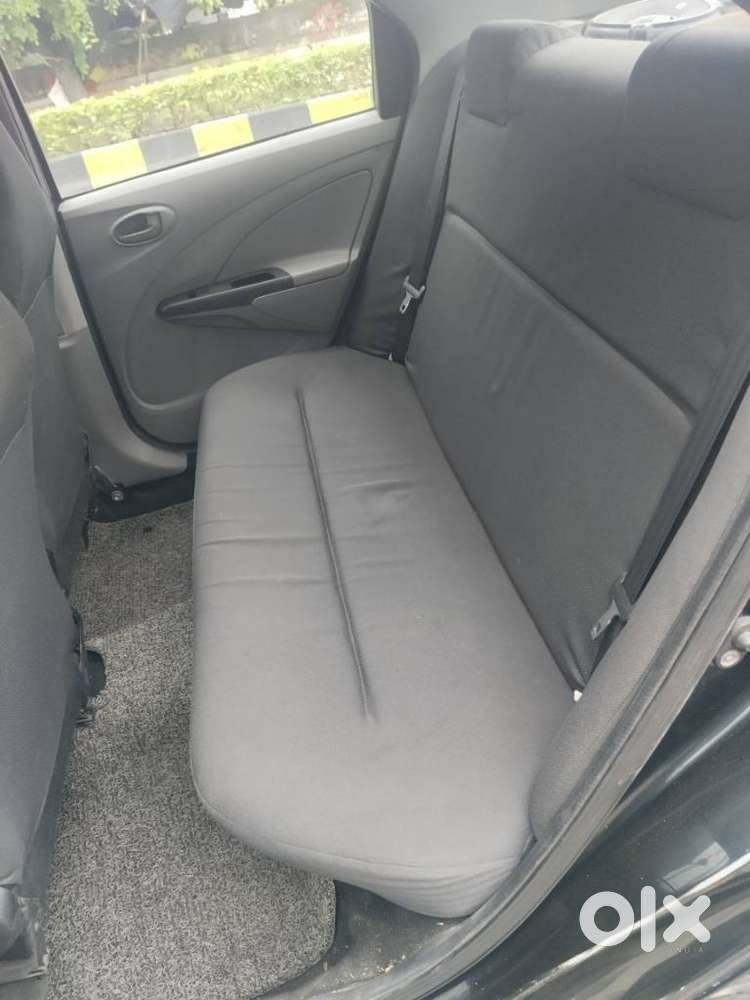 Toyota Etios 2010-2012 G, 2011, Petrol